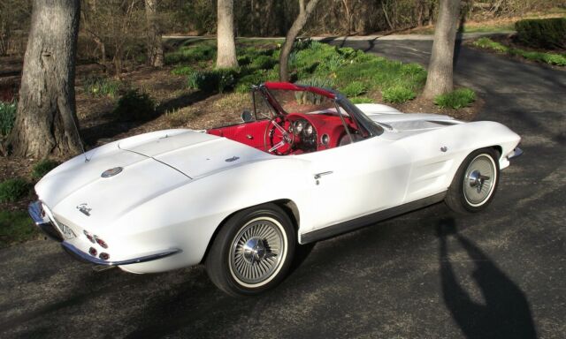 Chevrolet Corvette 1963 image number 24