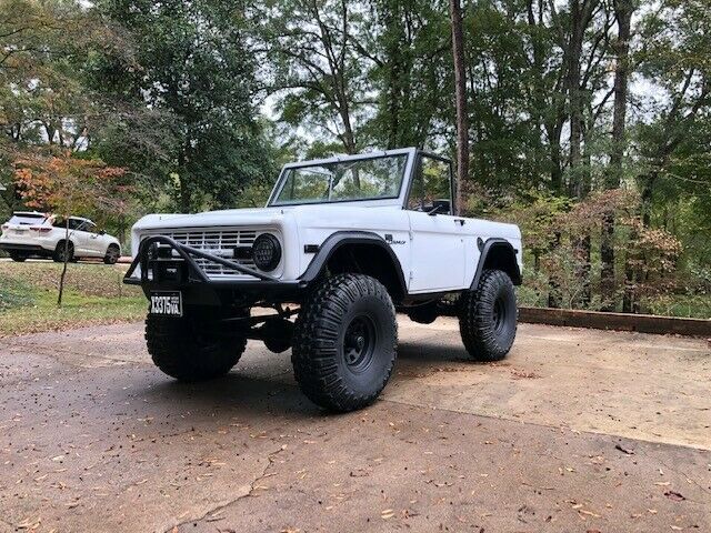 Ford Bronco 1975 image number 22