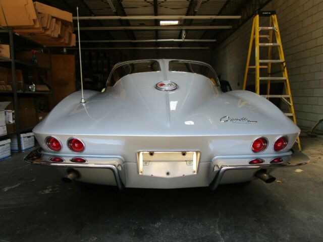 Chevrolet Corvette 1963 image number 3