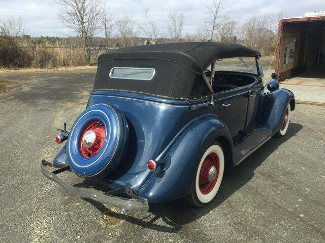 Ford Phaeton 1935 image number 16