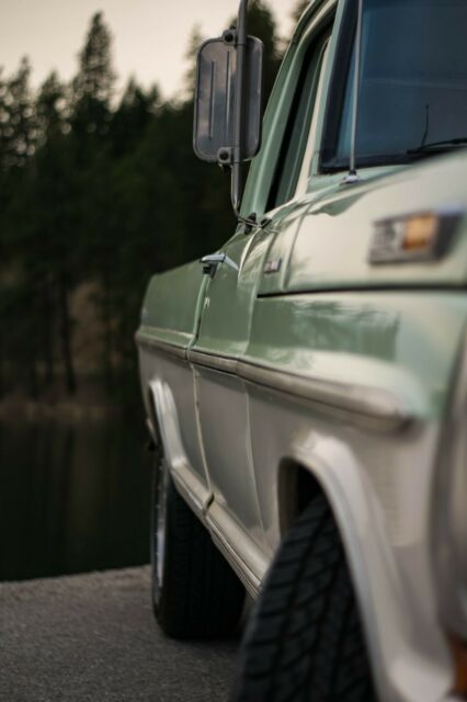 Ford F-250 1971 image number 9