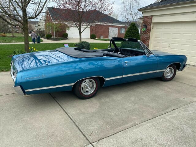 Chevrolet Impala 1967 image number 21