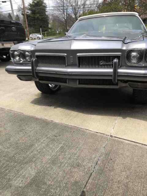 Oldsmobile Delta 88 1973 image number 16