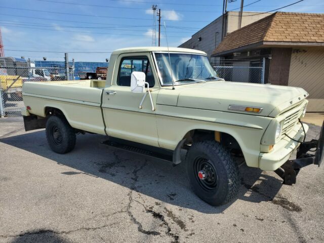 Ford F-250 1969 image number 0