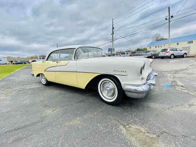 Oldsmobile holiday 1955 image number 0