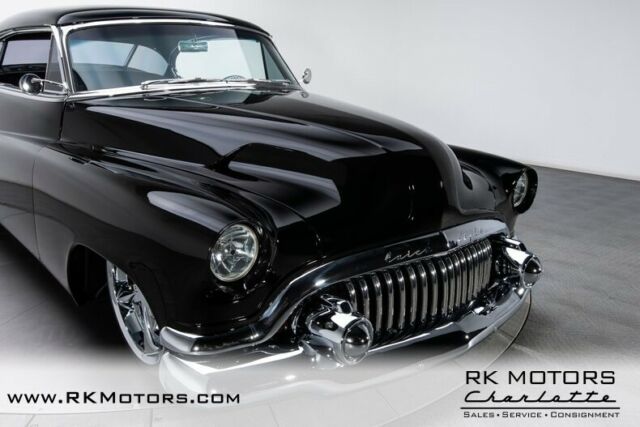 Buick Custom 1952 image number 37