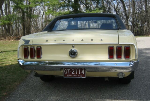 Ford Mustang 1969 image number 2