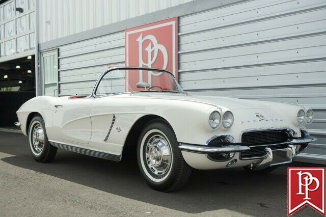 Chevrolet Corvette 1962 image number 12