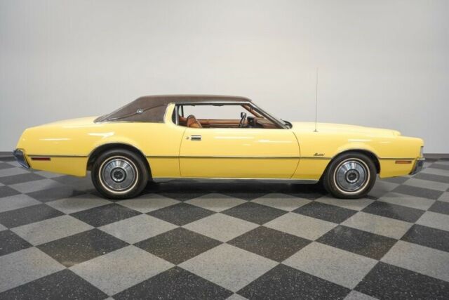 Ford Thunderbird 1972 image number 39