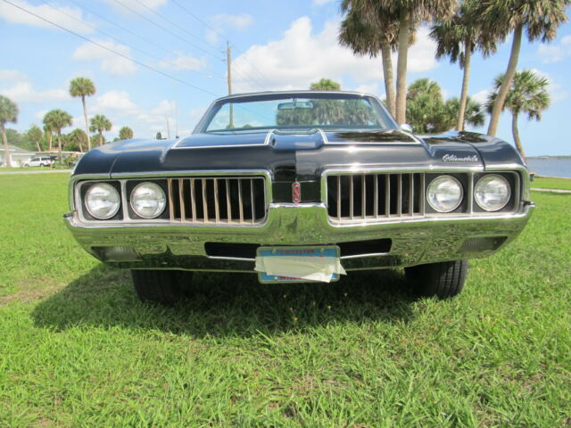 Oldsmobile Cutlass 1969 image number 3