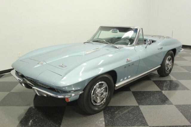 Chevrolet Corvette 1966 image number 21