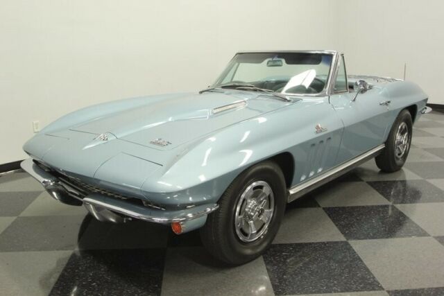 Chevrolet Corvette 1966 image number 29