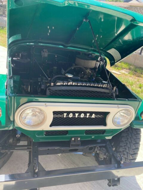 Toyota Land Cruiser 1970 image number 5