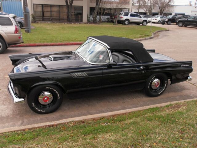 Ford Thunderbird 1955 image number 0