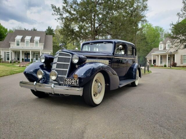 Cadillac 355E 1935 image number 1