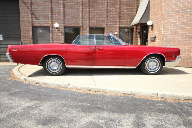 Lincoln Continental 1966 image number 29