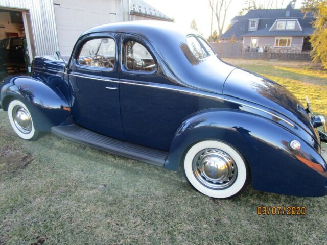 Ford Coupe 1939 image number 1