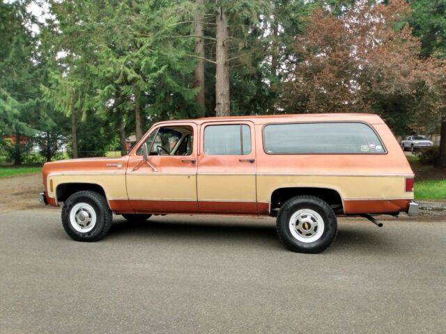 Chevrolet Suburban 1977 image number 2