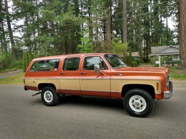 Chevrolet Suburban 1977 image number 24