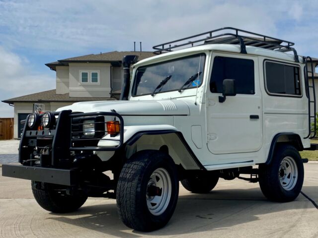 Toyota Land Cruiser 1978 image number 1