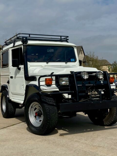 Toyota Land Cruiser 1978 image number 32