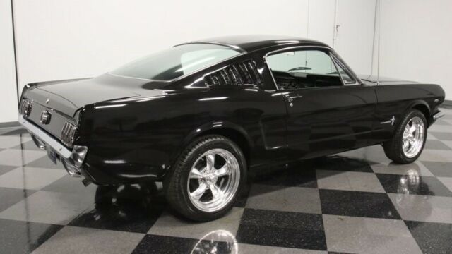 Ford Mustang 1965 image number 14