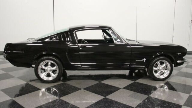 Ford Mustang 1965 image number 15