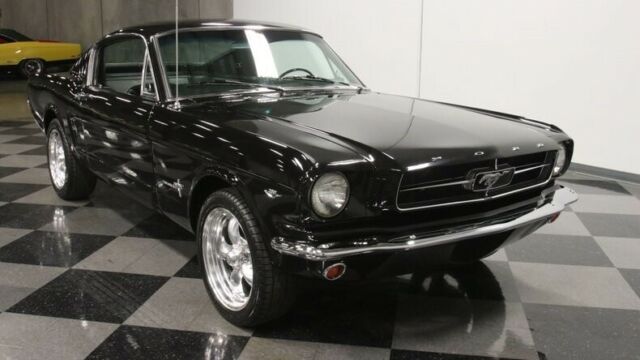 Ford Mustang 1965 image number 17