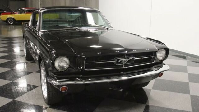 Ford Mustang 1965 image number 18