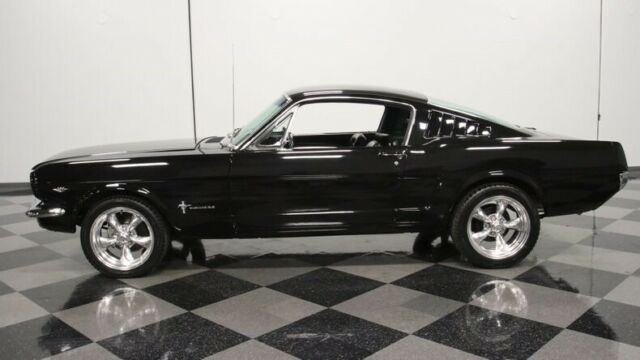 Ford Mustang 1965 image number 2