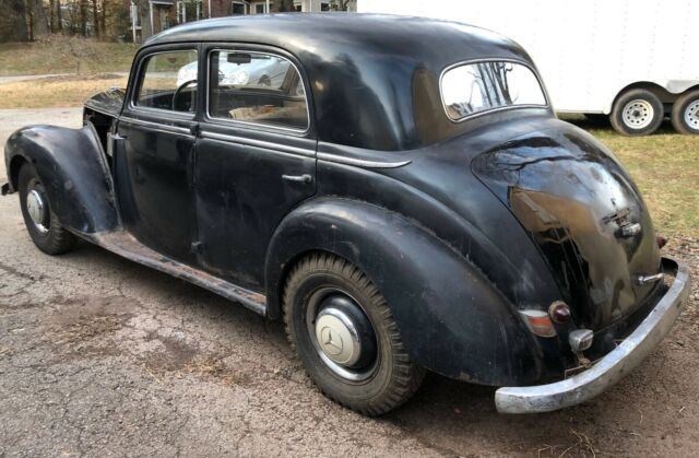 Mercedes-Benz 200-Series 1952 image number 6