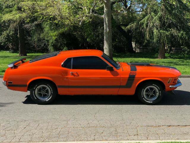 Ford Mustang 1970 image number 28