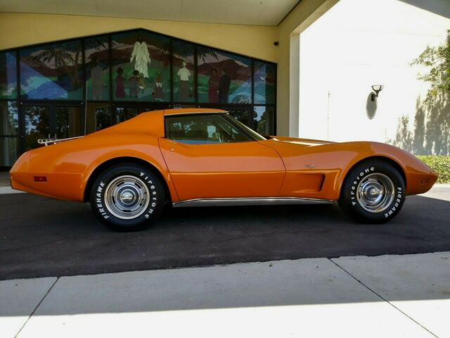 Chevrolet Corvette 1977 image number 31