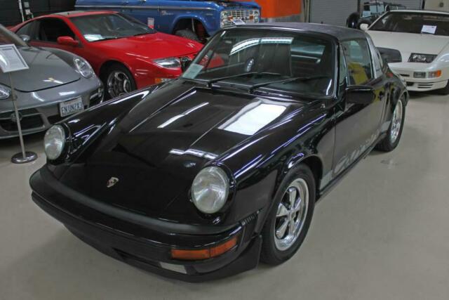 Porsche 911 1977 image number 0