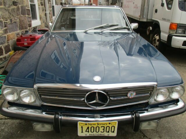 Mercedes-Benz SL-Class 1973 image number 13