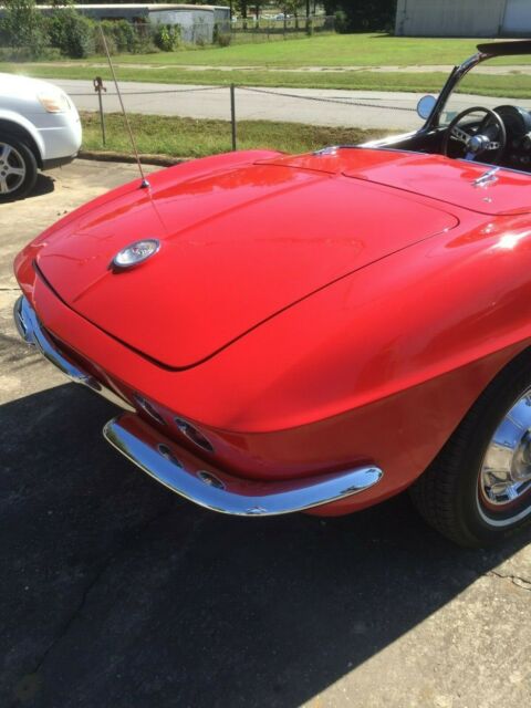 Chevrolet Corvette 1961 image number 20