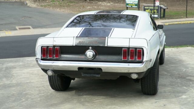 Ford Mustang 1969 image number 28