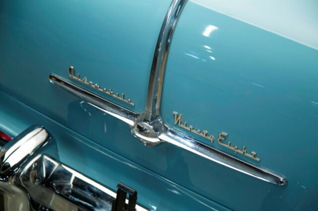 Oldsmobile Ninety-Eight 1954 image number 28