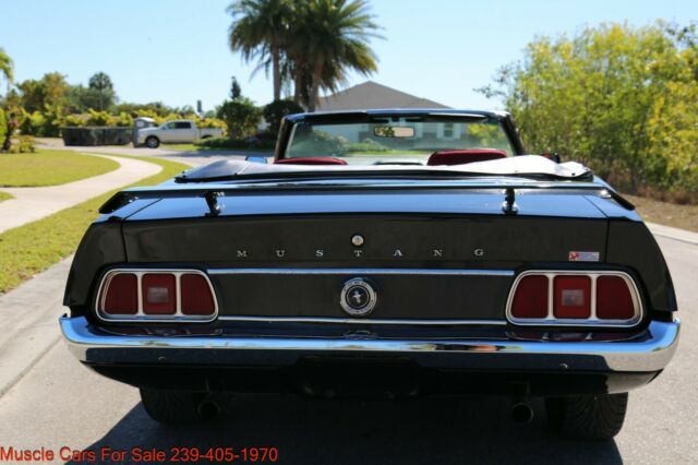 Ford Mustang 1971 image number 2