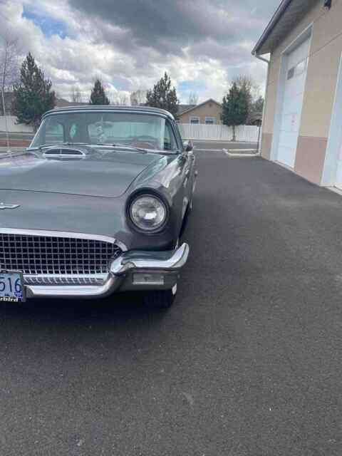 Ford Thunderbird 5.1 1957 image number 7