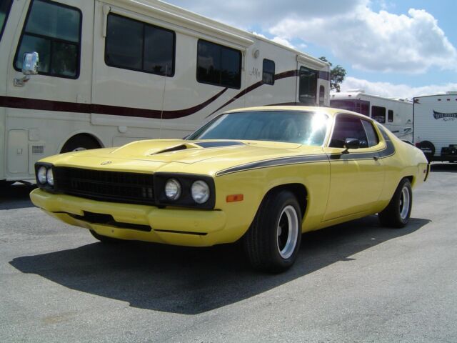 Plymouth Road Runner 1974 image number 27