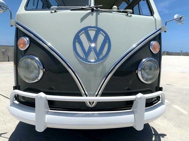 Volkswagen Bus/Vanagon 1961 image number 8