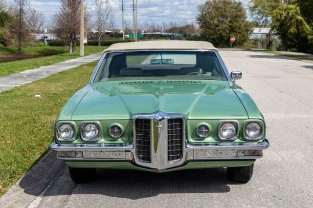 Pontiac Bonneville 1970 image number 28