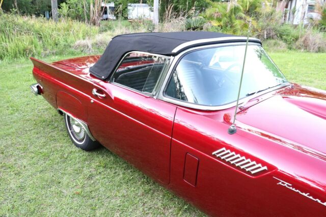 Ford Thunderbird 1957 image number 16