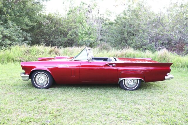 Ford Thunderbird 1957 image number 17