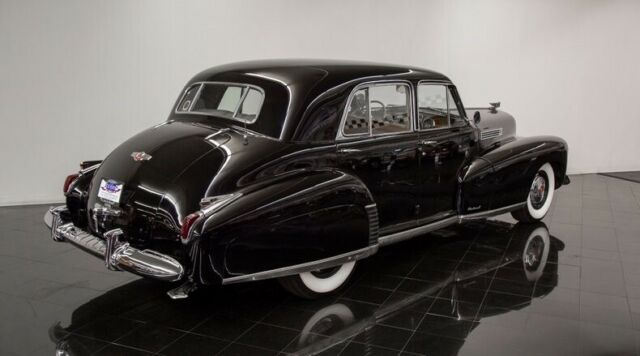 Cadillac Sixty-Special Fleetwood Imperial 1941 image number 46