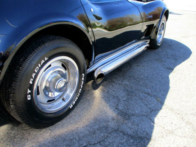 Chevrolet Corvette 1975 image number 31