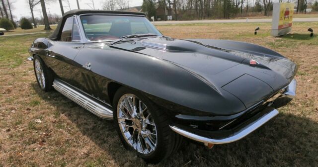 Chevrolet Corvette 1965 image number 28