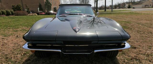 Chevrolet Corvette 1965 image number 29