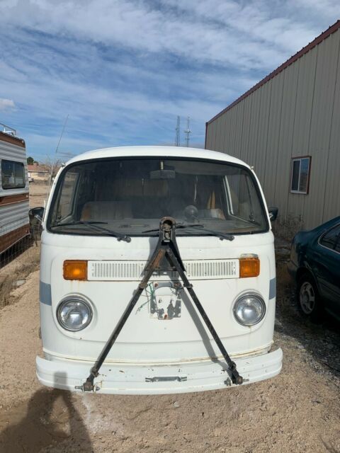 Volkswagen Bus/Vanagon 1976 image number 0